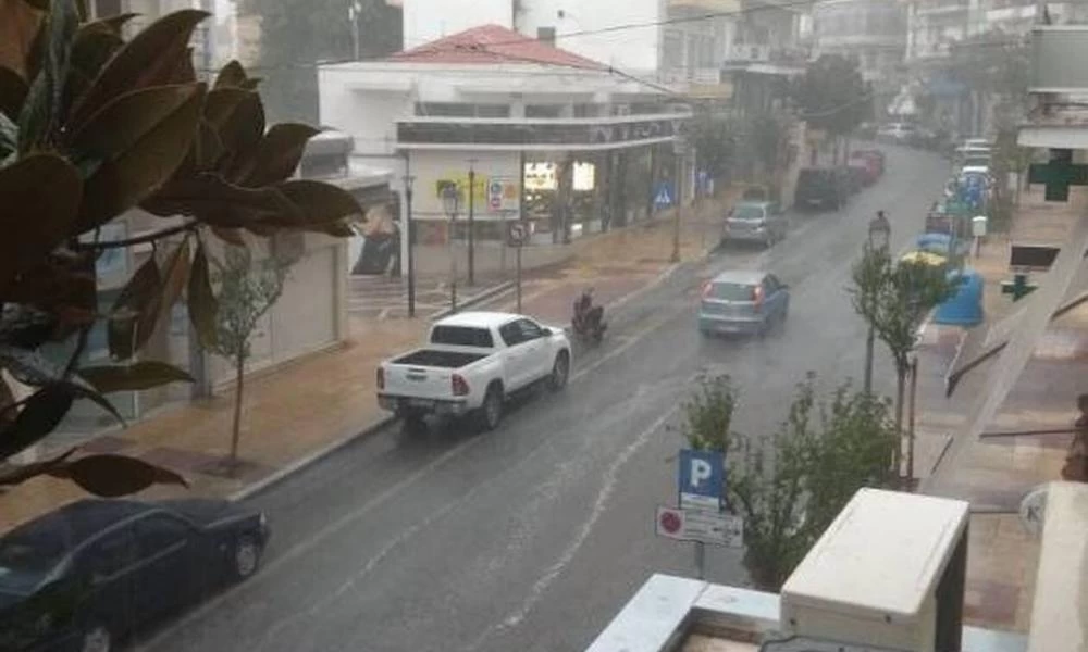 Καβάλα: Δυνατή χαλαζόπτωση - Ζημιές σε αυτοκίνητα και καλλιέργειες